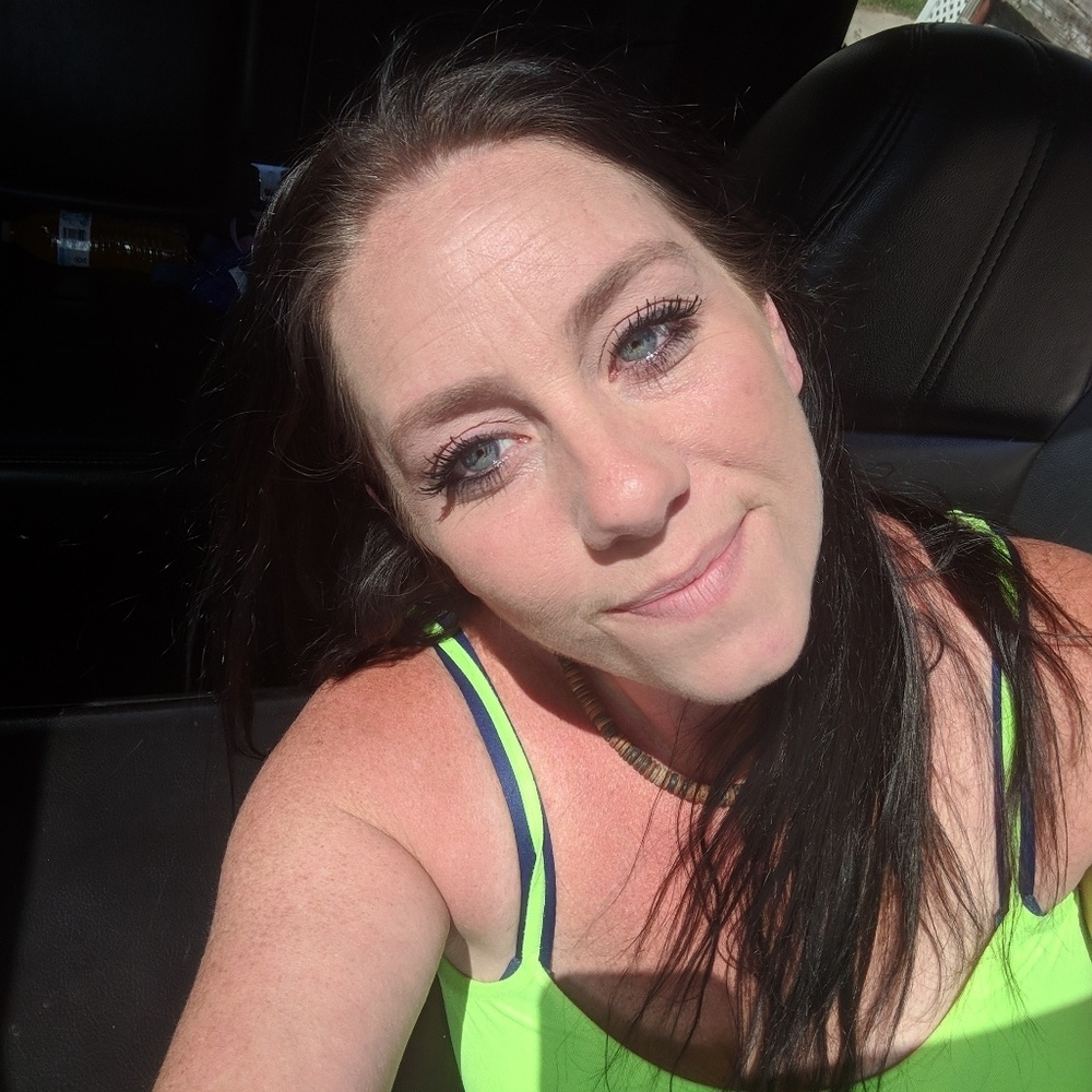 Meet your Posher, Angi